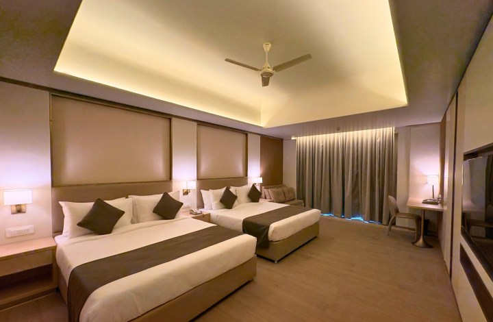 Executive Family Room